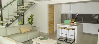 Perfectly located in Playa Guiones. Walk to the beach, shops, restaurants & yoga