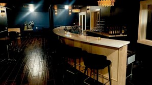 酒吧（店内）