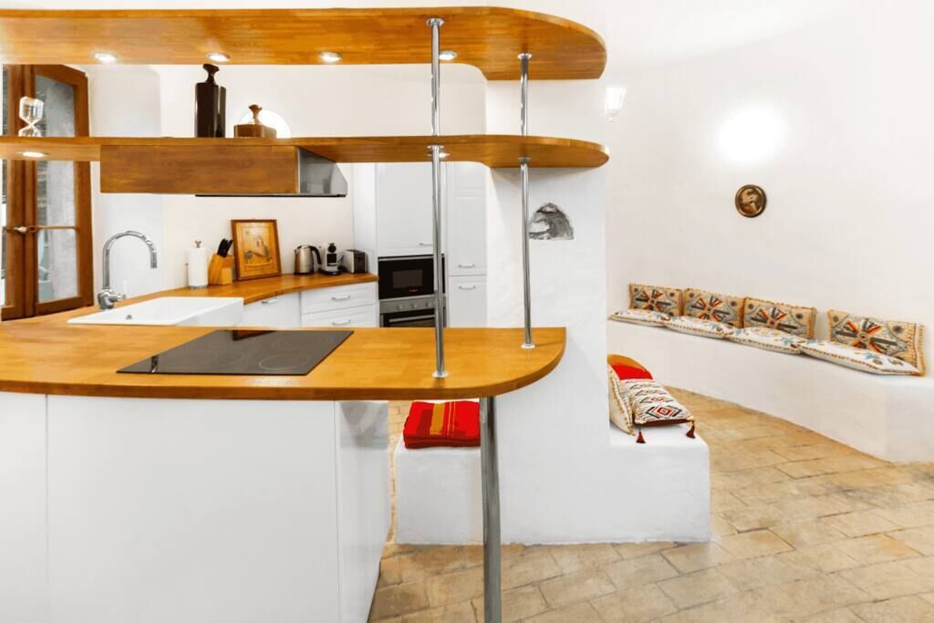 Cookware/dishes/utensils