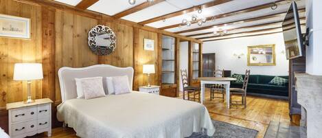 1 chambre, fer et planche Ă repasser, draps fournis