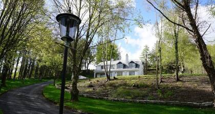 â
Private & Peaceful | 5 mins to Donegal Town â