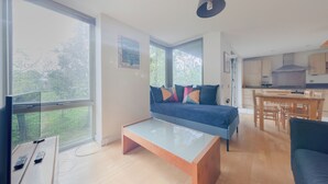 Unclassified image, 5 of 27, button - Spacious 2BDR Flat in the Heart of West London (London)