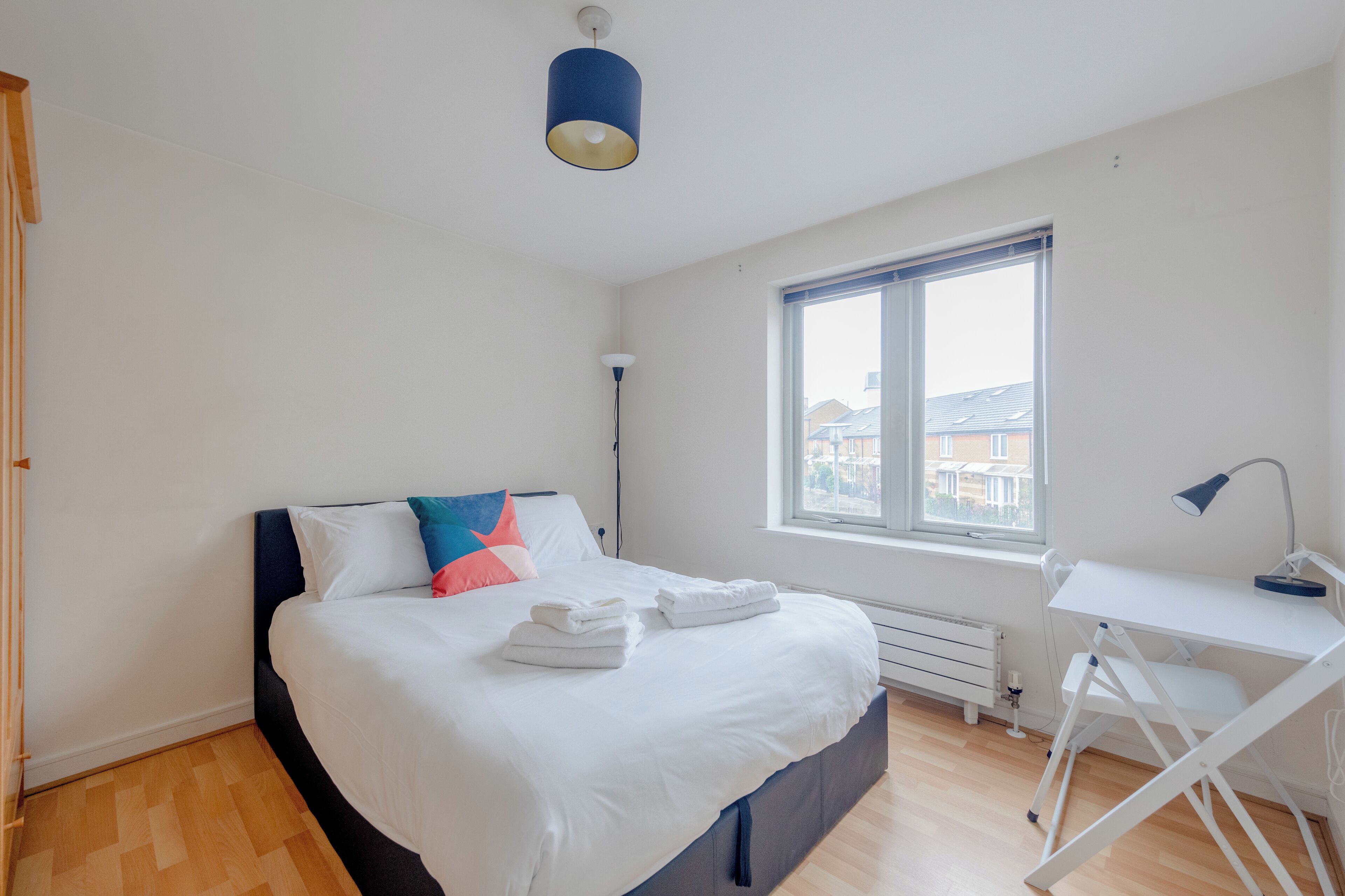 1 bedroom, internet, bed sheets