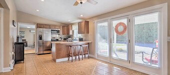 Tranquil Swansea Retreat w/ Fire Pit & Grill!