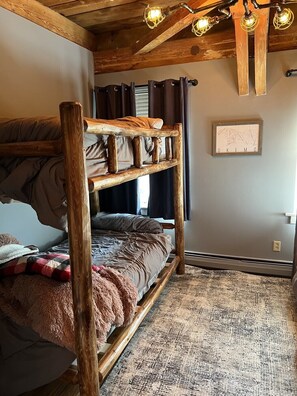 2 habitaciones, wifi gratis y ropa de cama 