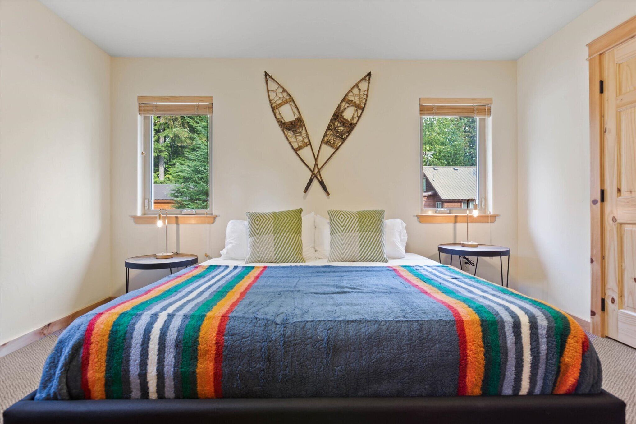 3 chambres, bureau, accès au Wi-Fi (inclus), literie fournie