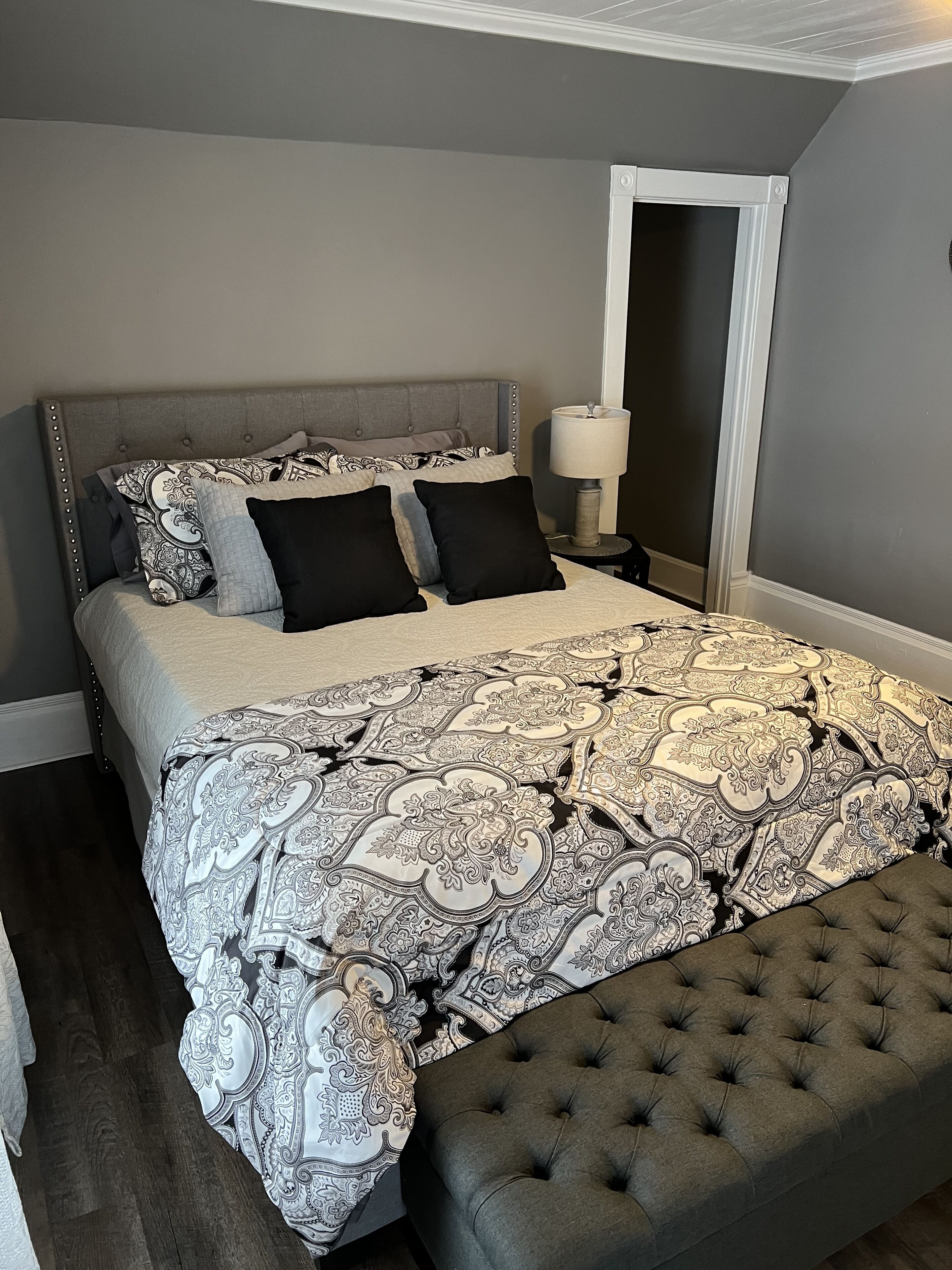 1 chambre, fer et planche à repasser, Wi-Fi, draps fournis