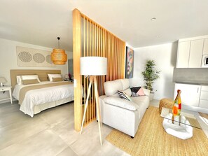 2 bedrooms, iron/ironing board, travel cot, free WiFi