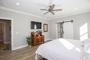 4 habitaciones, caja de seguridad en la habitación, escritorio y wifi 