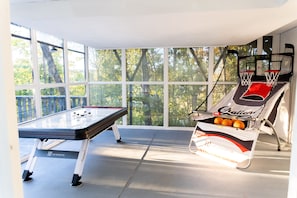 Spielezimmer