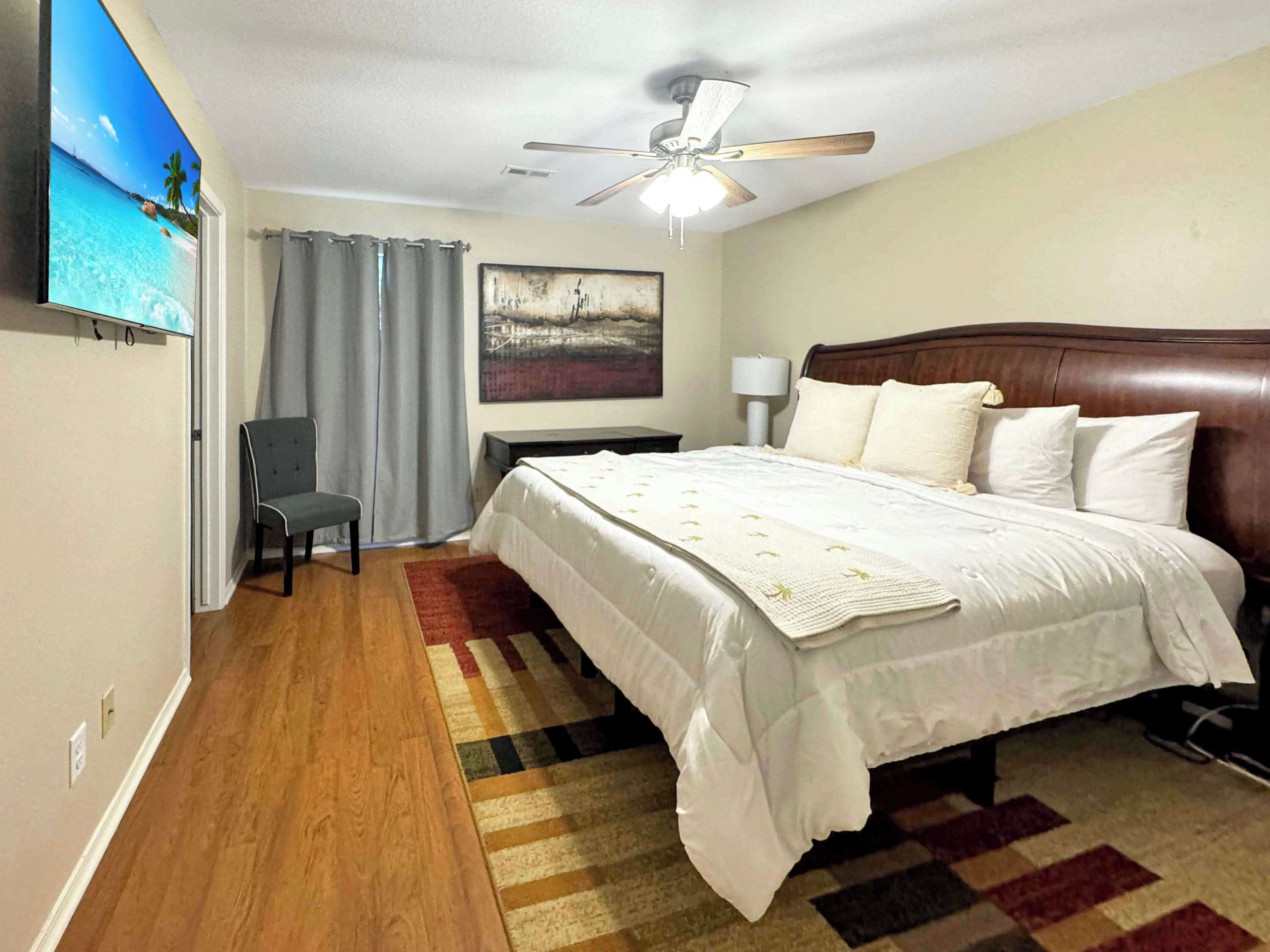 3 bedrooms, desk, iron/ironing board, WiFi