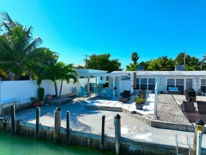 Terrace/patio - Adorable 2 Bedroom - Key Colony - Cabana Club - Dockage (Key Colony Beach)