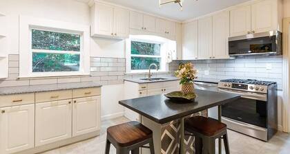 The great retreat - 1 mile from the University