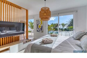 2 makuuhuonetta, silitysrauta/-lauta, ilmainen Wi-Fi, vuodevaatteet