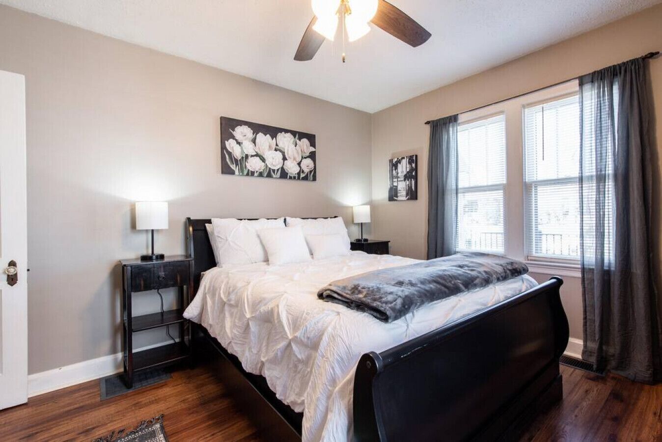 3 habitaciones, escritorio, tabla de planchar con plancha y wifi gratis 