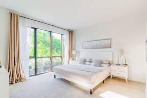 3 bedrooms, iron/ironing board, travel crib, free WiFi - Casa Bella in Design District/Wynwood (Miami)