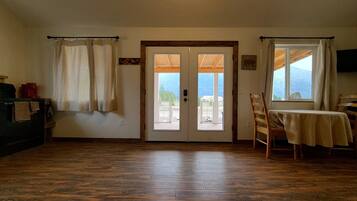 2 chambres, lit de bébé portatif, accès au Wi-Fi (inclus)