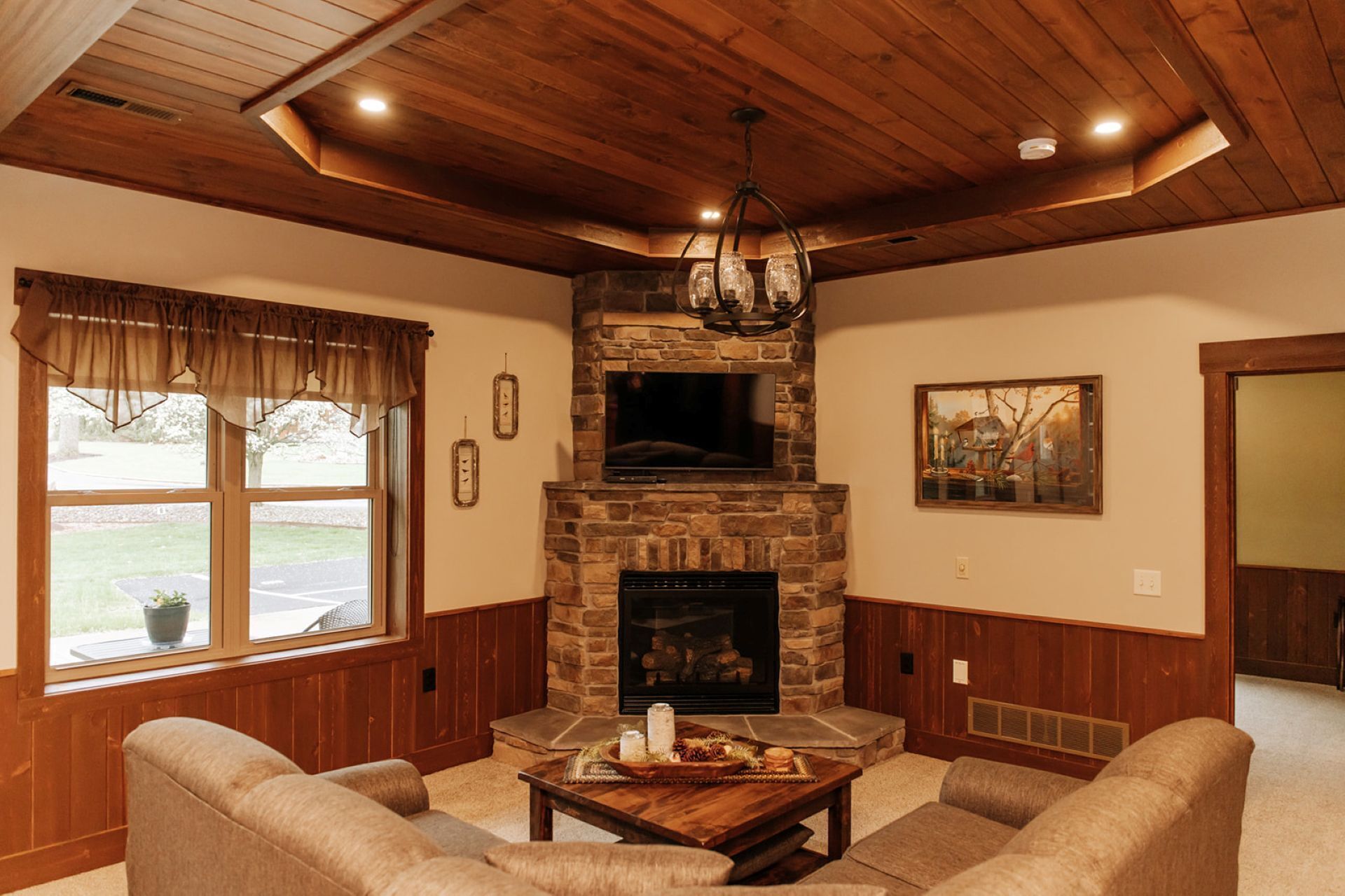 TV, fireplace, DVD player