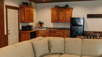 Smart TV, fireplace, DVD player