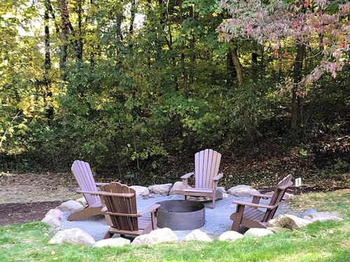 Country Roads Suite: Luxury Suite in Amish Country, Ohio