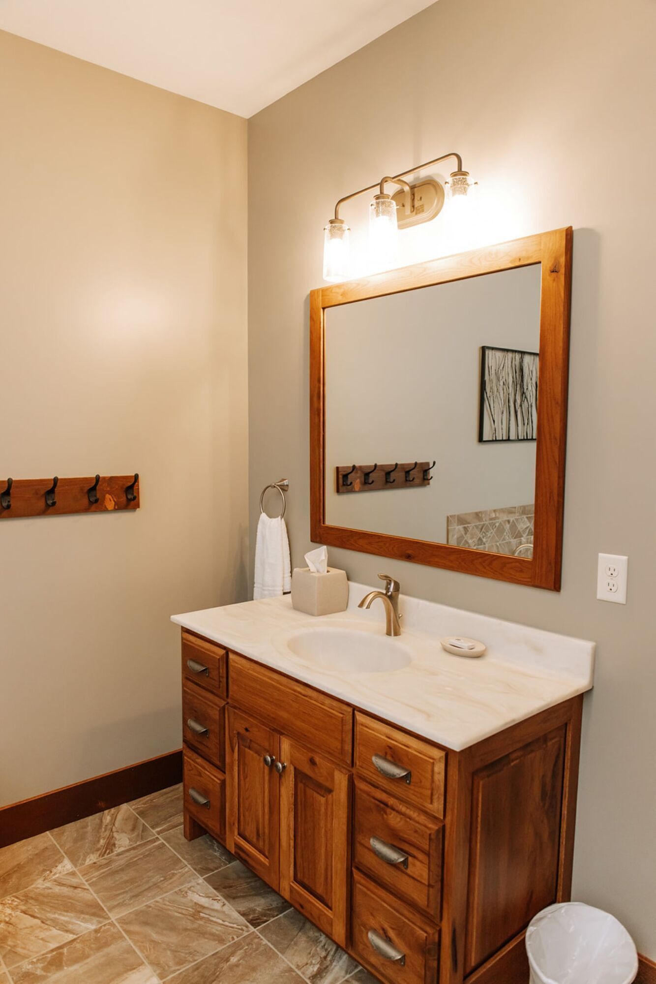 Shower, jetted tub, hair dryer, towels