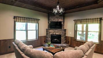 TV, fireplace, DVD player