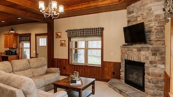 TV, fireplace, DVD player