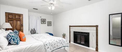 6 sovrum, skrivbord, resesäng och gratis wi-fi