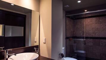 Condo Confort | Lavabo en el baño