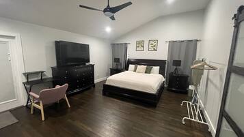 1 chambre, fer et planche à repasser, accès au Wi-Fi (inclus)