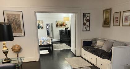 Spacious, Quiet, Peaceful One Bedroom Retreat -10 mins from UOP, Lodi Wineries!