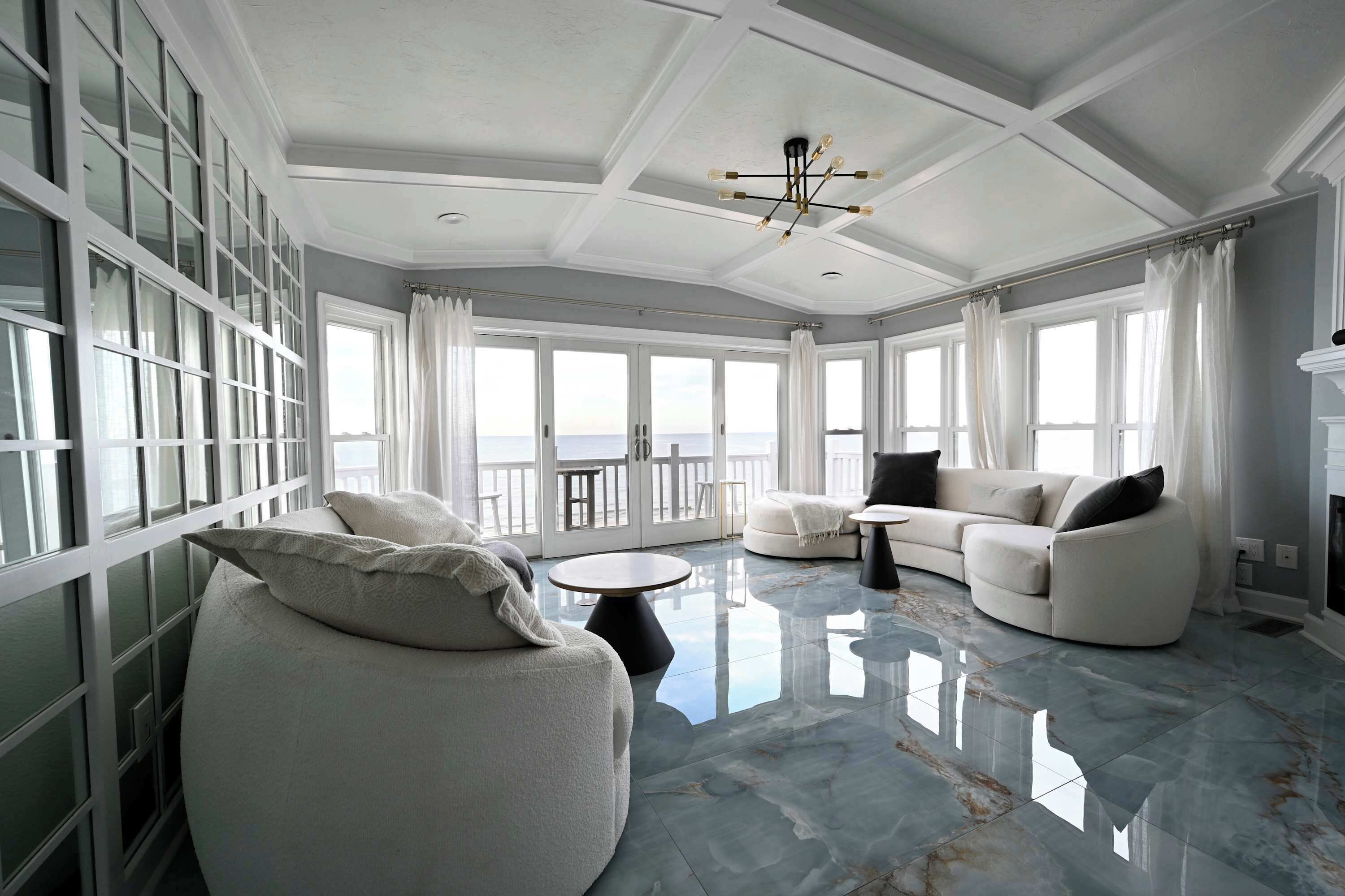 TV, fireplace, offices