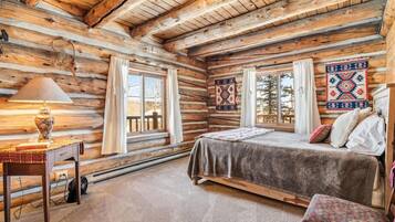 4 dormitoris, escriptori i planxa i posts de planxar