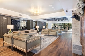 Lobby - 2 Bed Suite at the Gravity Haus Vail - Hot Tub, Sauna, Fitness (Vail)