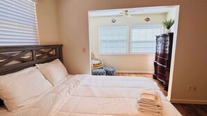 3 bedrooms, iron/ironing board, WiFi, bed sheets