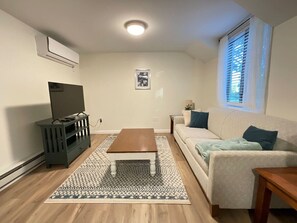 Fernseher, Kamin