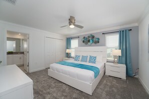 4 室のベッドルーム、アイロン / アイロン台、旅行用ベビーベッド、WiFi (無料)