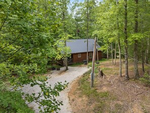 المنطقة المحيطة بالمنشأة