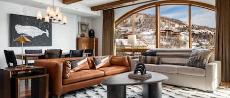 智能電視、壁爐