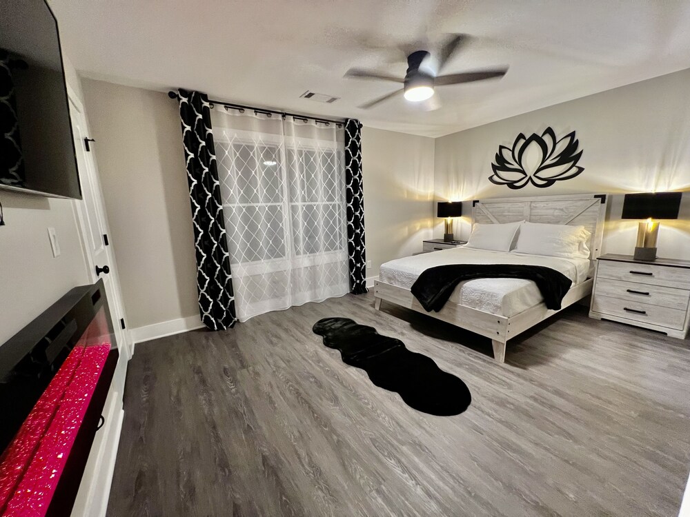 Charming Gainesville Townhome, central, 2 mile from Hospital