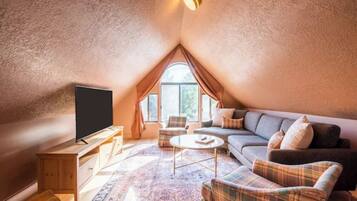 Smart TV, fireplace, foosball, table tennis