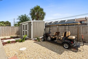 Property grounds - Beaches Be Salty@PCB super cozy Townhome close to beach access and pet friendly (Panama City Beach)