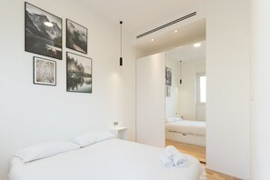 1 bedroom, iron/ironing board, internet, bed sheets - Arena Apartment - Via Arena 1 (Milano)