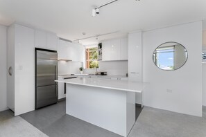 Microwave, stovetop, dishwasher
