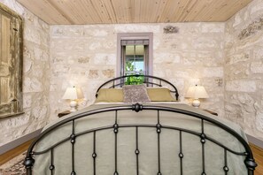 4 habitaciones, tabla de planchar con plancha y wifi gratis 