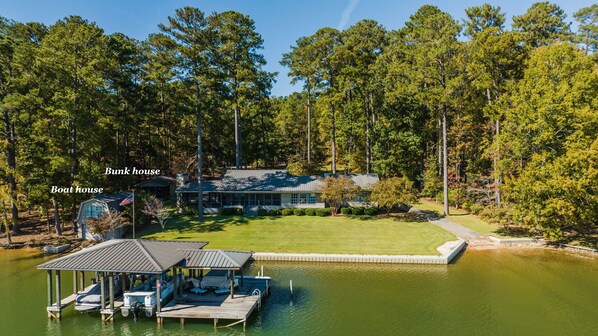 Exterior - Lake Martin Getaway- lake front- sleeps 24 (Equality)