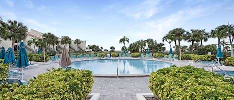 Outdoor pool, a heated pool