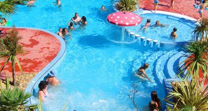 Chalet pour 6 proche Commerces et Plage