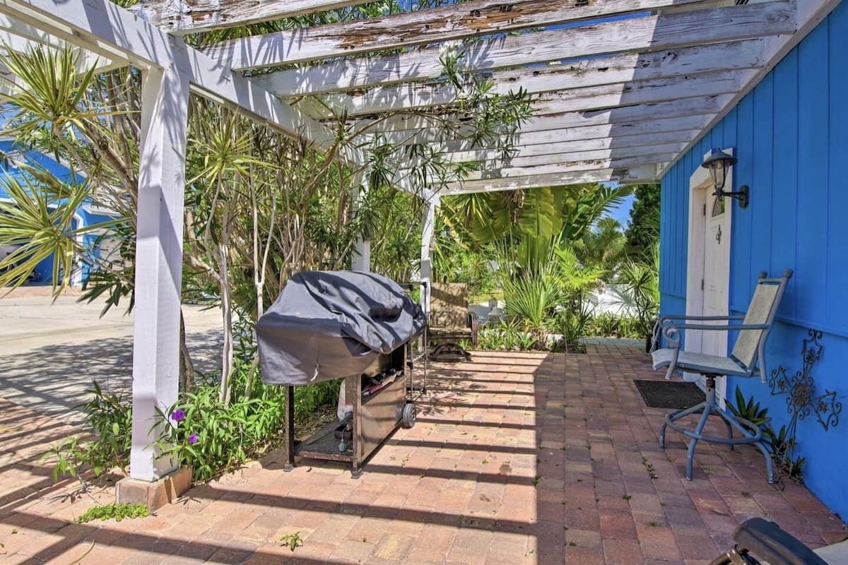 Family Villa | 1 bedroom, iron/ironing board, free WiFi, bed sheets