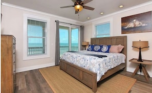 6 bedrooms, iron/ironing board, WiFi, bed sheets